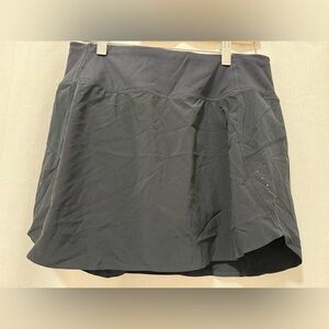 Athleta Run with it Black Skort Size M